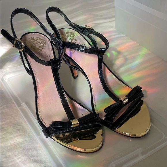 Vince Camuto bowed black heels with gold detailing - Picture 1 of 4